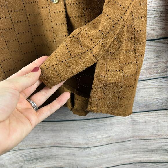 Vintage Westbound Brown Faux Suede Button-Down โ Eyelet Detail,โ Size XL - Picture 6 of 8